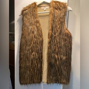 Pink Republic Fake fur vest